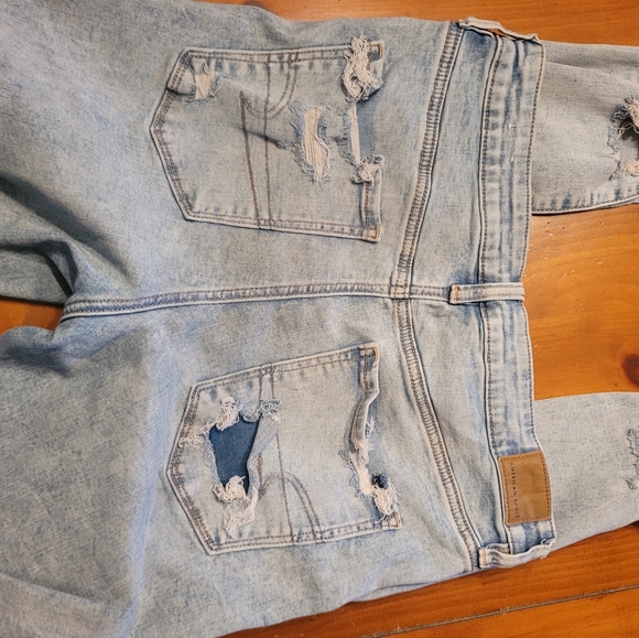 AE 14 regular super hi rise jeggings distressed - Picture 3 of 3